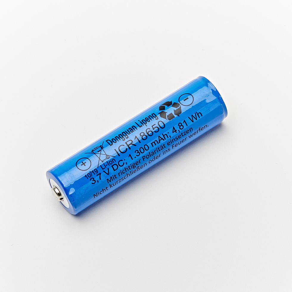 Lithium-Ionen Akku Typ 18650 1300mAh 3,7V Lithium-Ionen Akku Typ 18650 1300mAh 3,7V