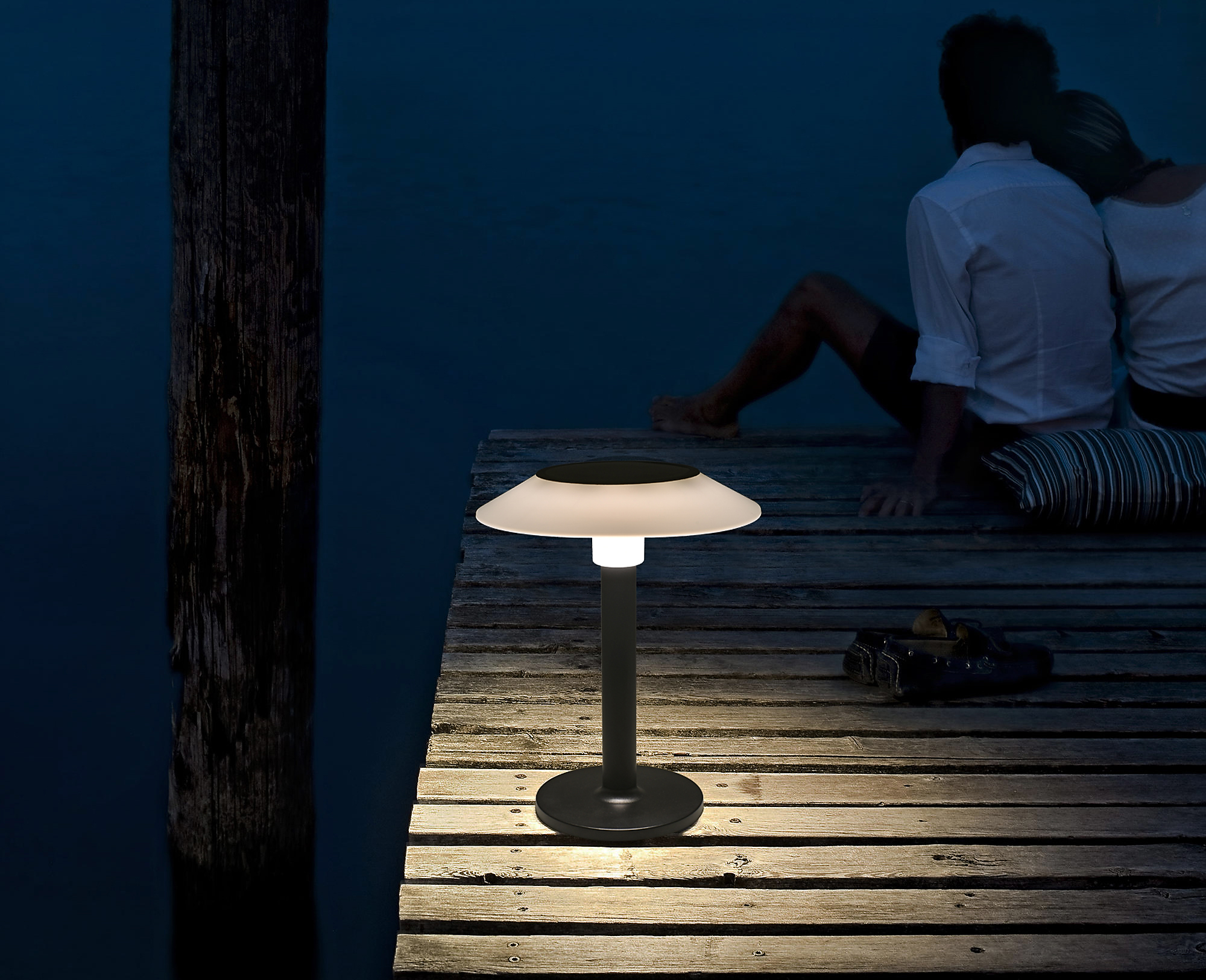 Uferpromenade, Lampe, Person, Promenade, Seebrücke,