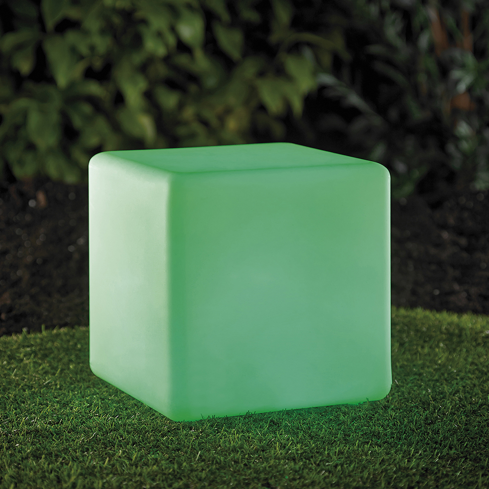 MeLiTec Solarleuchte - mehrfarbige Bodenbeleuchtung für Garten, Balkon & Terrasse - Solar-Bodenleuchte mit Farbwechsel - bis 8h Leuchtdauer - 30 cm - inkl. Akku - Kunststoff - Würfel - LK04-6
